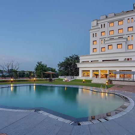 Royal Sarovar Portico Siliguri Extérieur photo