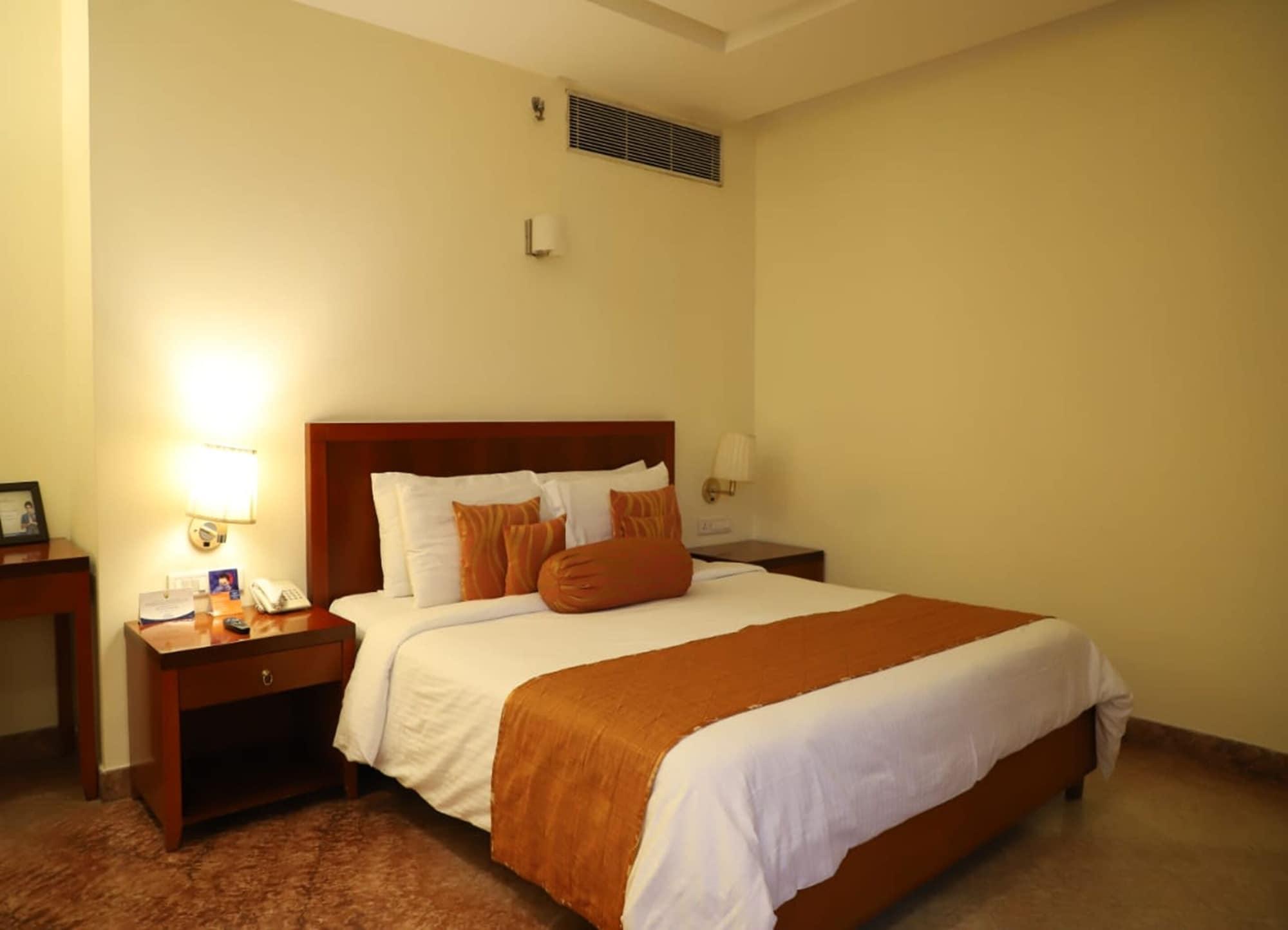 Royal Sarovar Portico Siliguri Extérieur photo