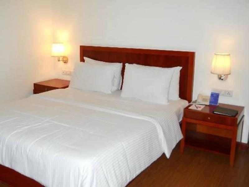 Royal Sarovar Portico Siliguri Extérieur photo