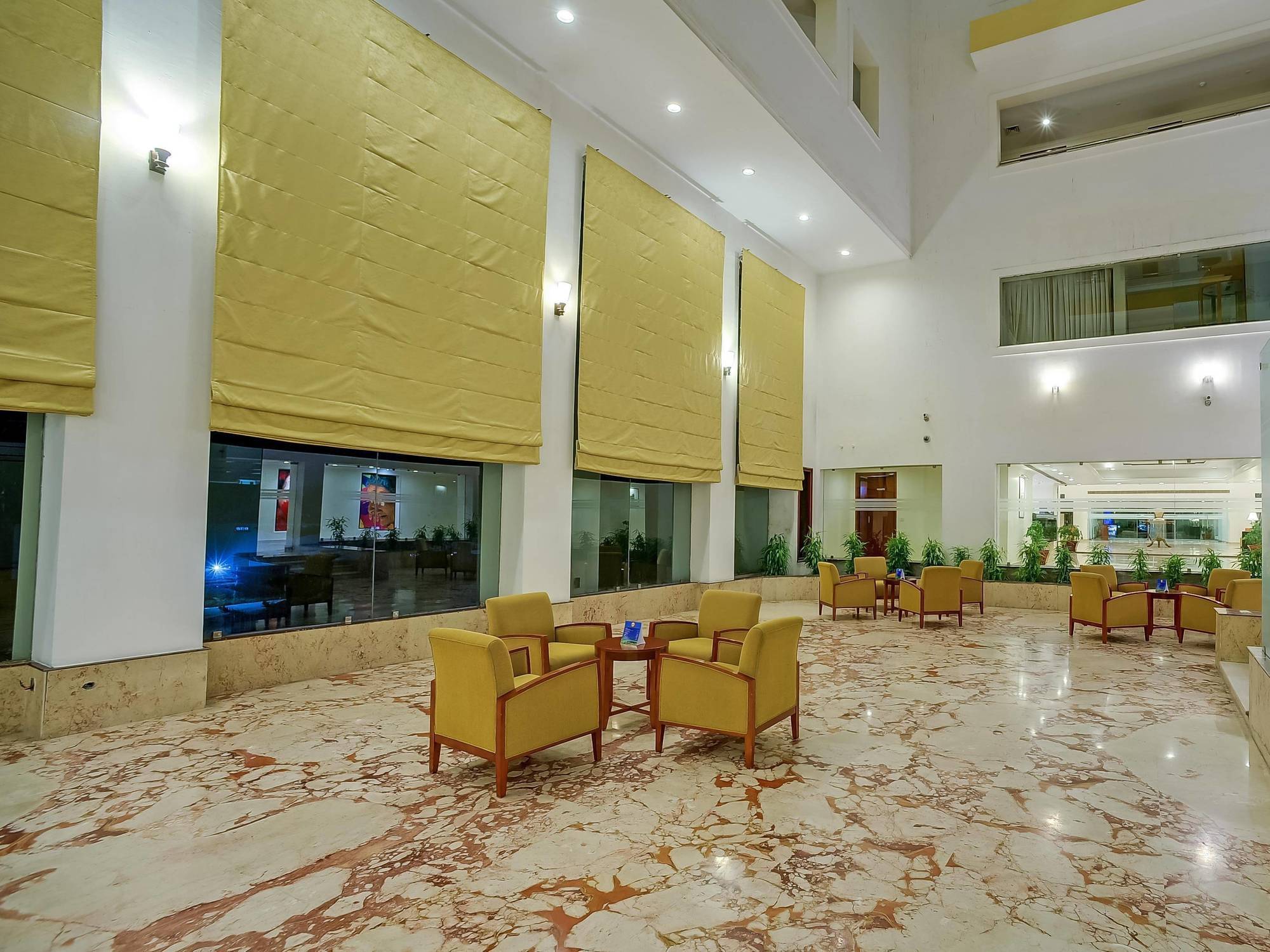 Royal Sarovar Portico Siliguri Extérieur photo