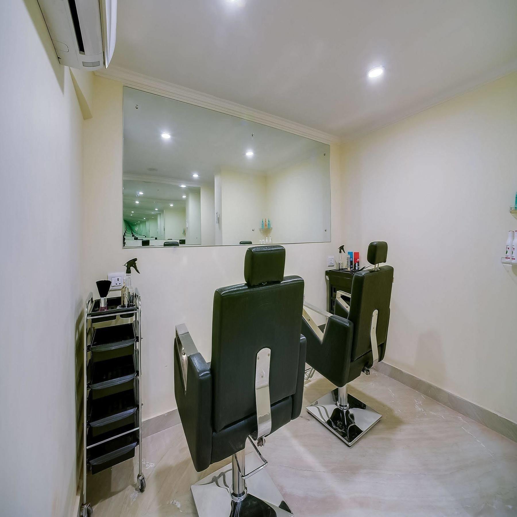Royal Sarovar Portico Siliguri Extérieur photo